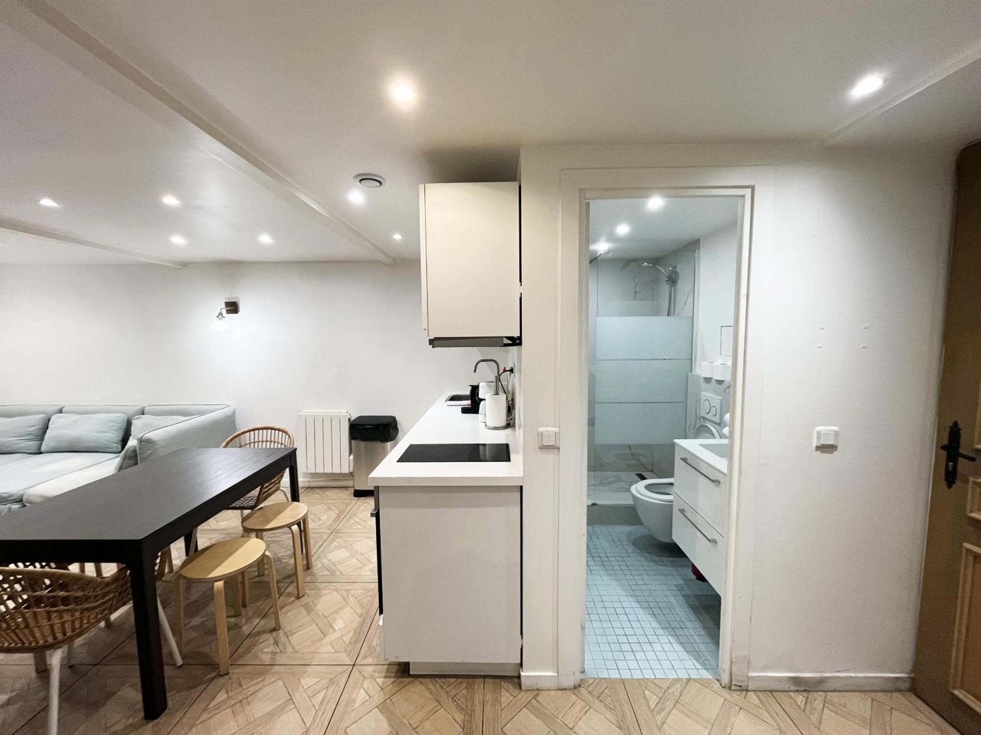 Urban Flat 86 - Charming Flat